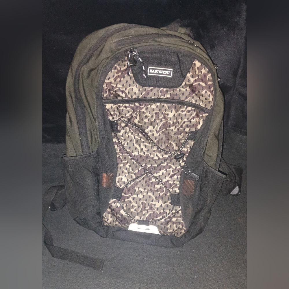 (B3G1) Camouflage Backpack